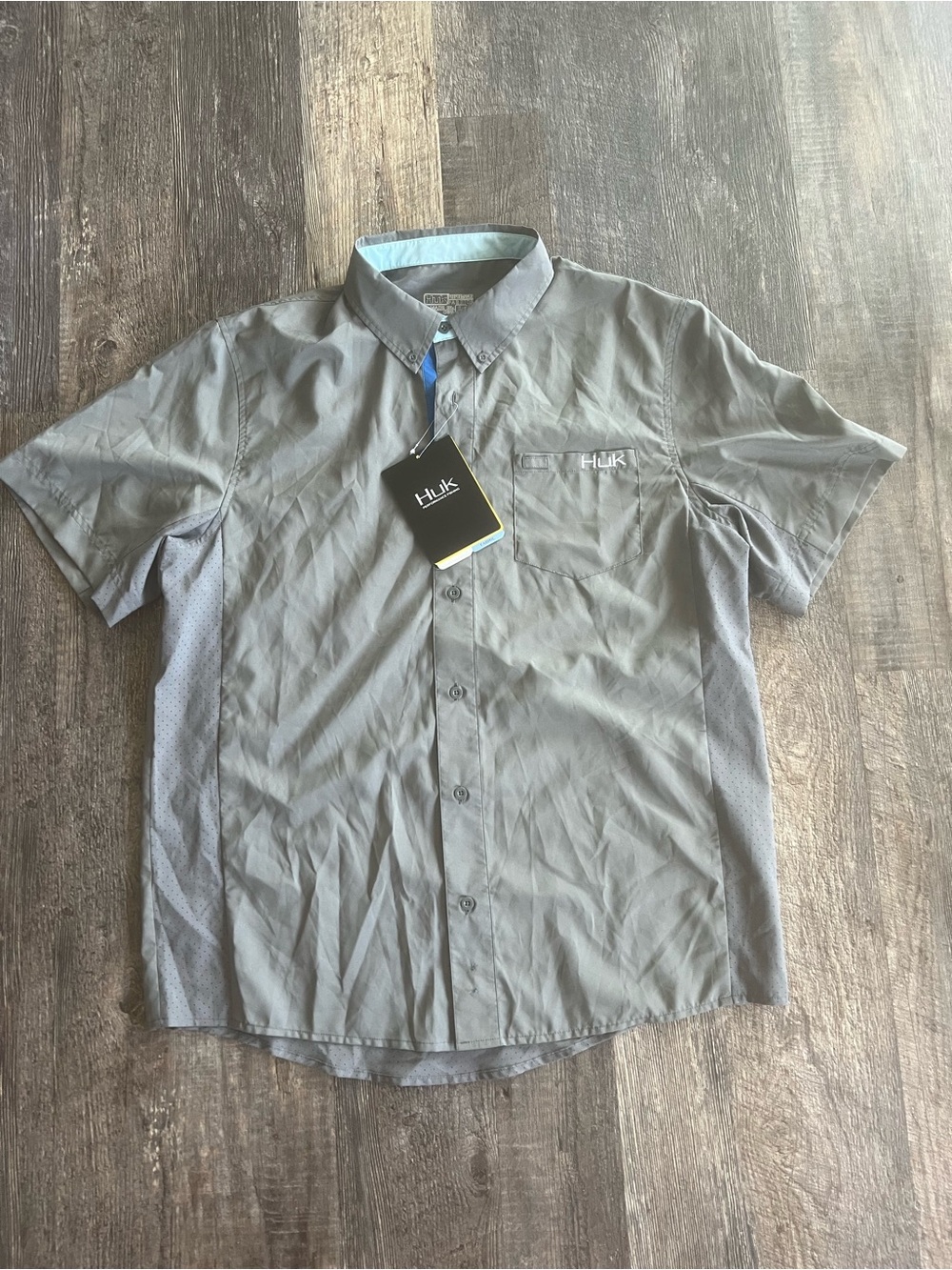 Huk Men’s Short Sleeve Button-Down Shirt - Gray with Subtle Pattern